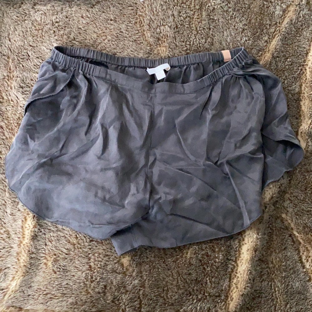 Lunya Grey PJ Set - Picture 8 of 9